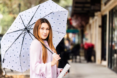 Vinrella Nikki on Grey Bottle Umbrella